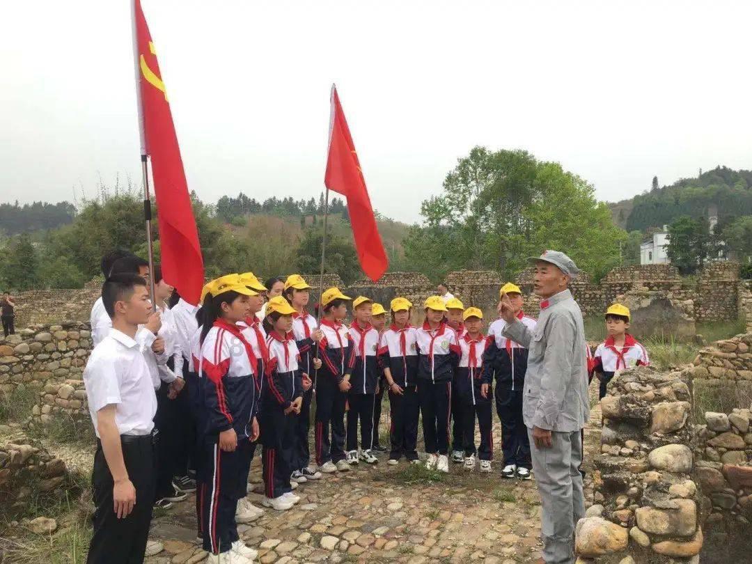逃离魔法之森